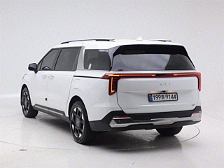 KIA CARNIVAL 2024