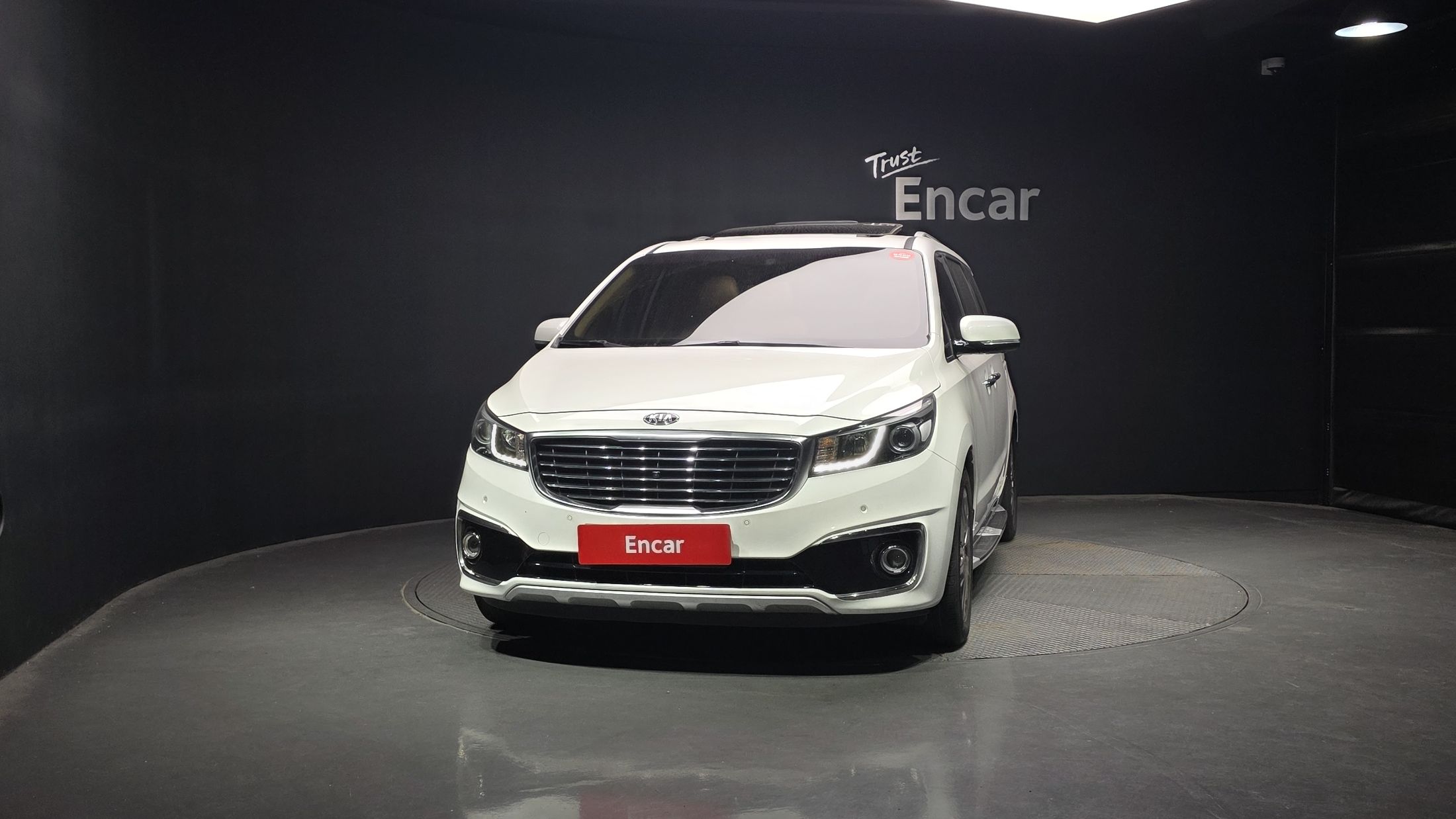 KIA CARNIVAL 2017