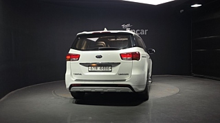 KIA CARNIVAL 2017
