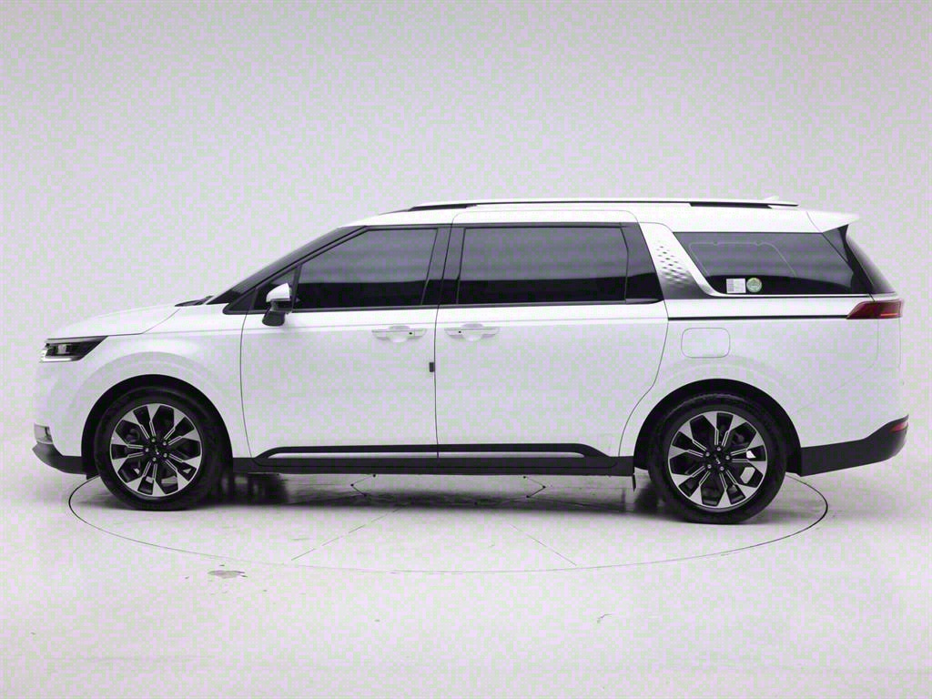 KIA CARNIVAL 2023