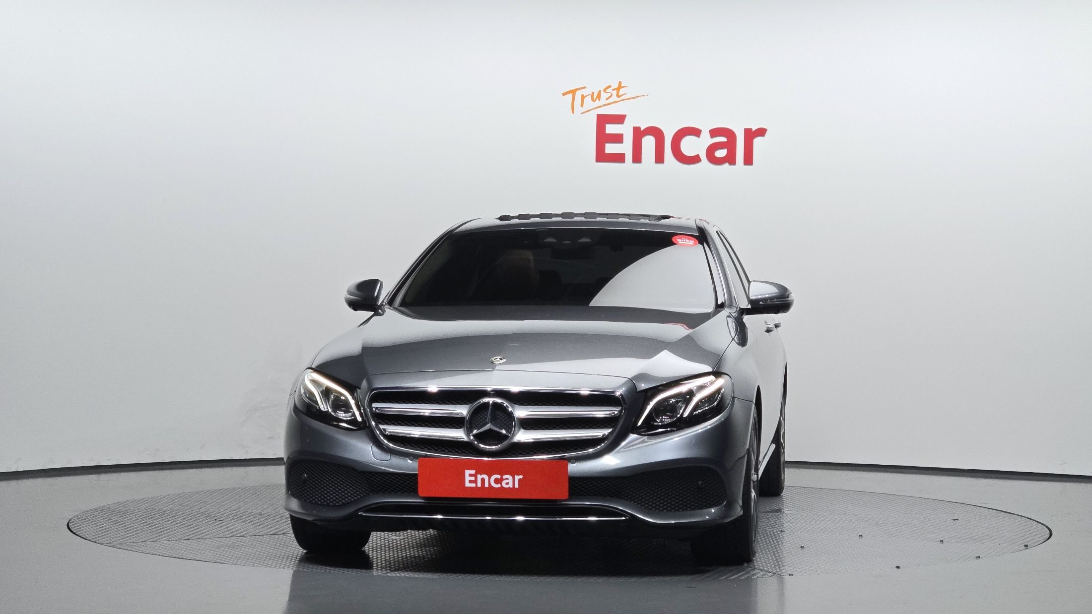 MERCEDES BENZ E-CLASS W213 2018