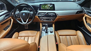 BMW 5-SERIES G30 2017