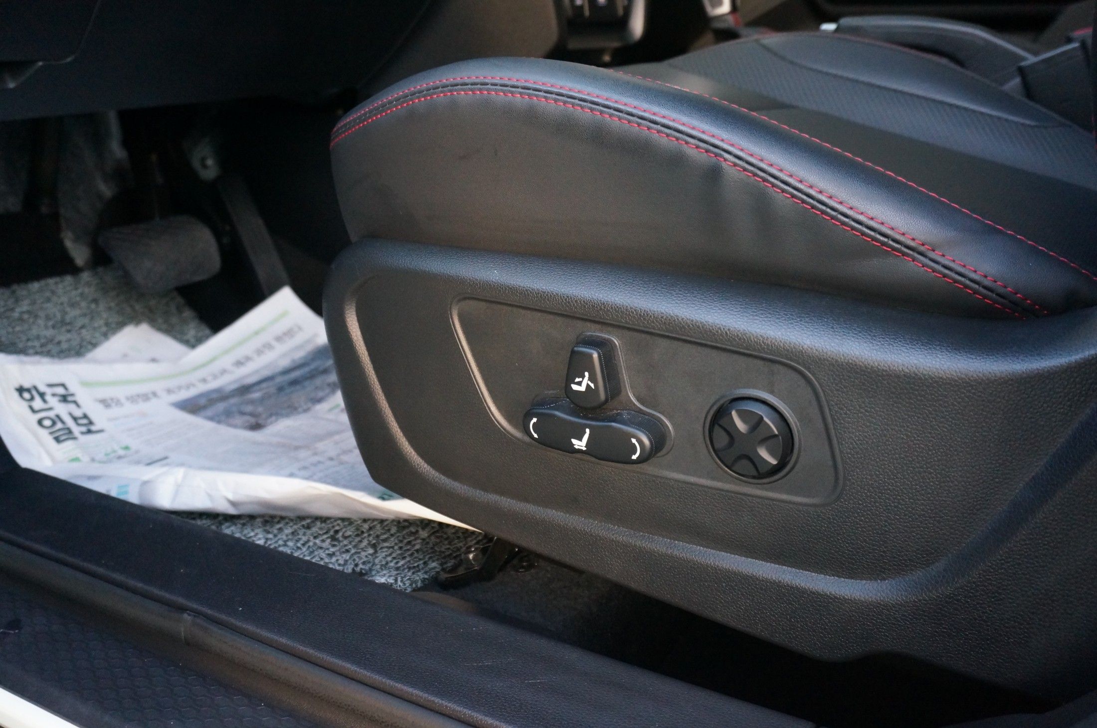 SSANGYONG TIVOLI VERY NEW 2020