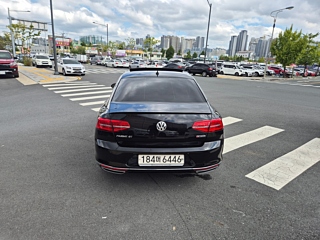 VOLKSWAGEN PASSAT GT B8 2018