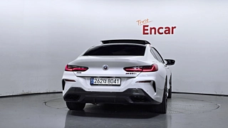 BMW 8-SERIES G15 2022