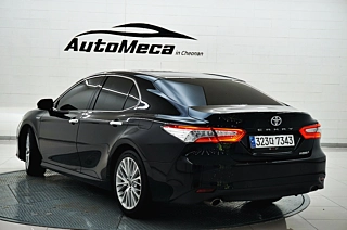 TOYOTA CAMRY XV70 2018