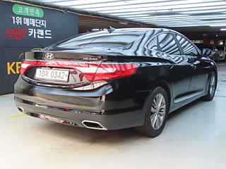 HYUNDAI GRANDEUR HG 2016