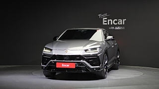 LAMBORGHINI URUS 2022