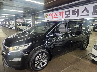 KIA CARNIVAL 2018