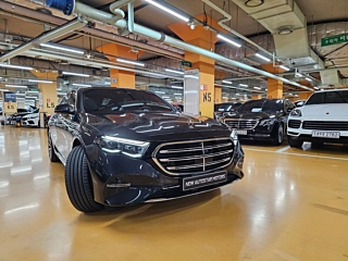 MERCEDES BENZ E-CLASS W214  E300 4MATIC Exclusive 2025