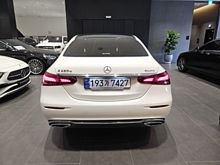 MERCEDES BENZ E-CLASS W213 2023