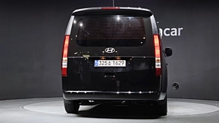 HYUNDAI STARIA  Tourer 9 Seater 2024