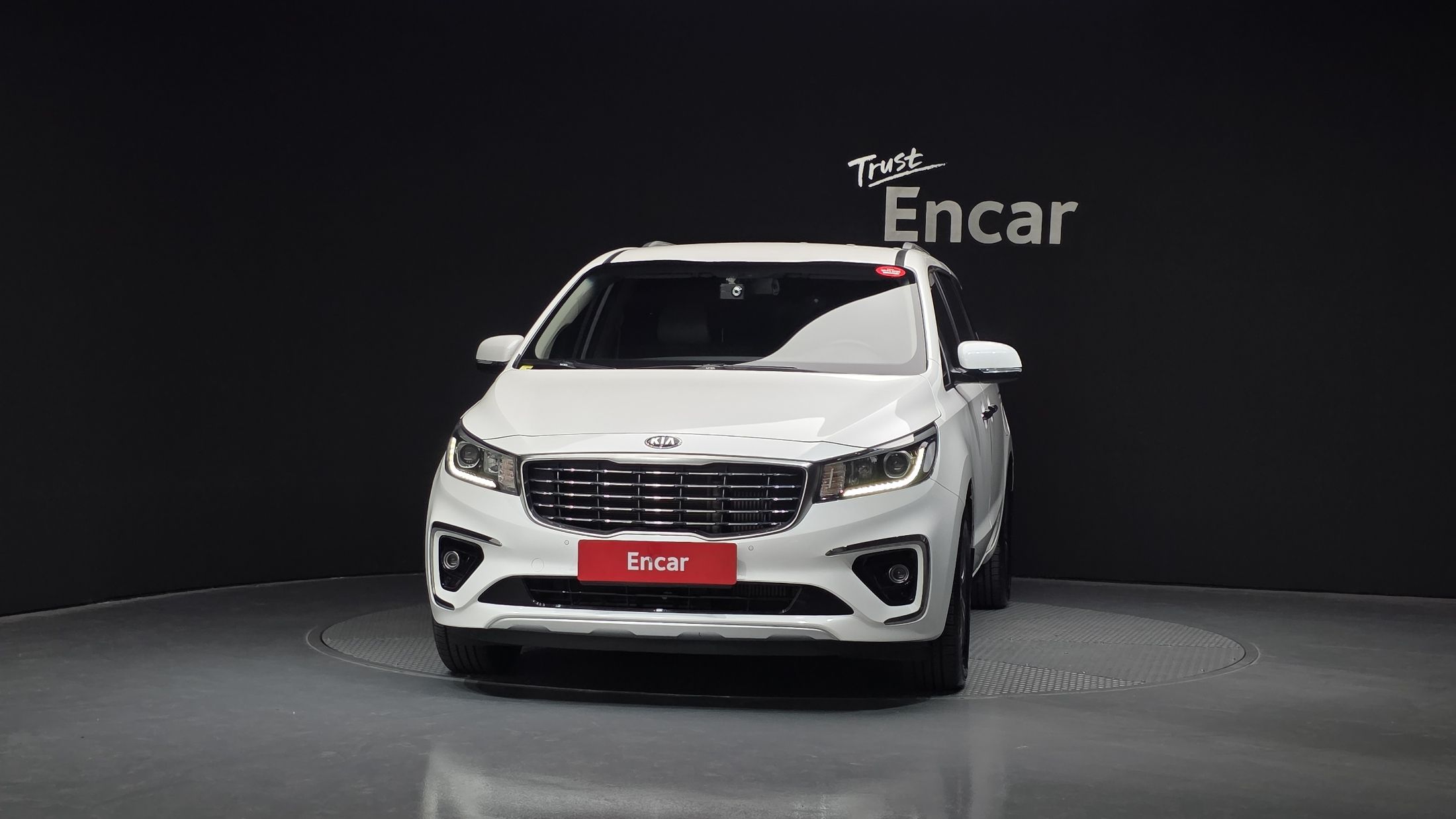 KIA CARNIVAL 2018