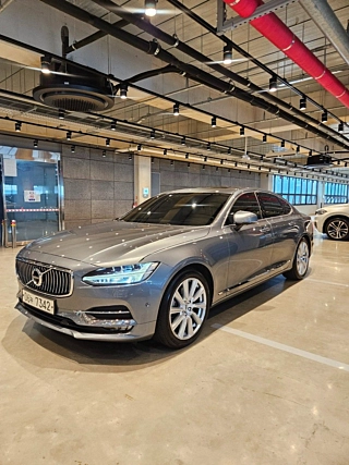 VOLVO S90 2017