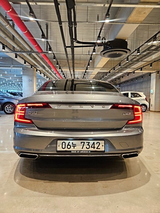 VOLVO S90 2017