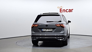 VOLKSWAGEN TIGUAN  2 GENERATION 2.0 TDI Prestige 2021