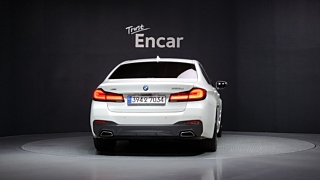 BMW 5-SERIES G30 2022