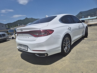 HYUNDAI GRANDEUR IG 2017