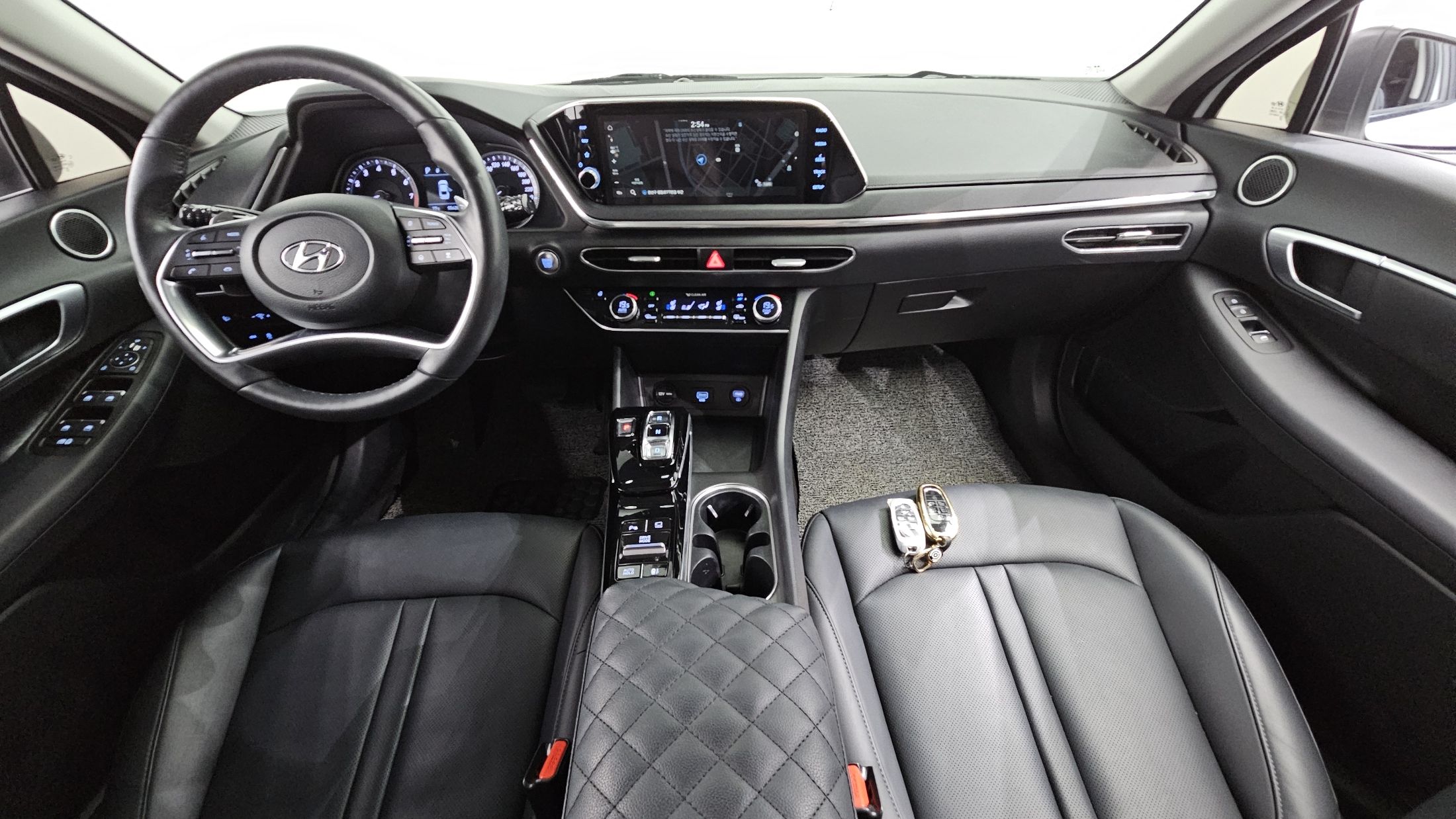 HYUNDAI SONATA DN8 2021