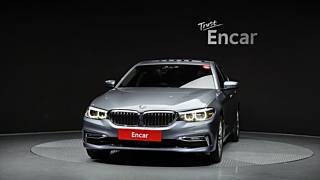 BMW 5-SERIES G30 2019