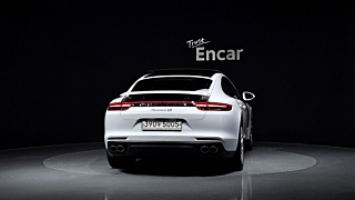 PORSCHE PANAMERA 971 2017