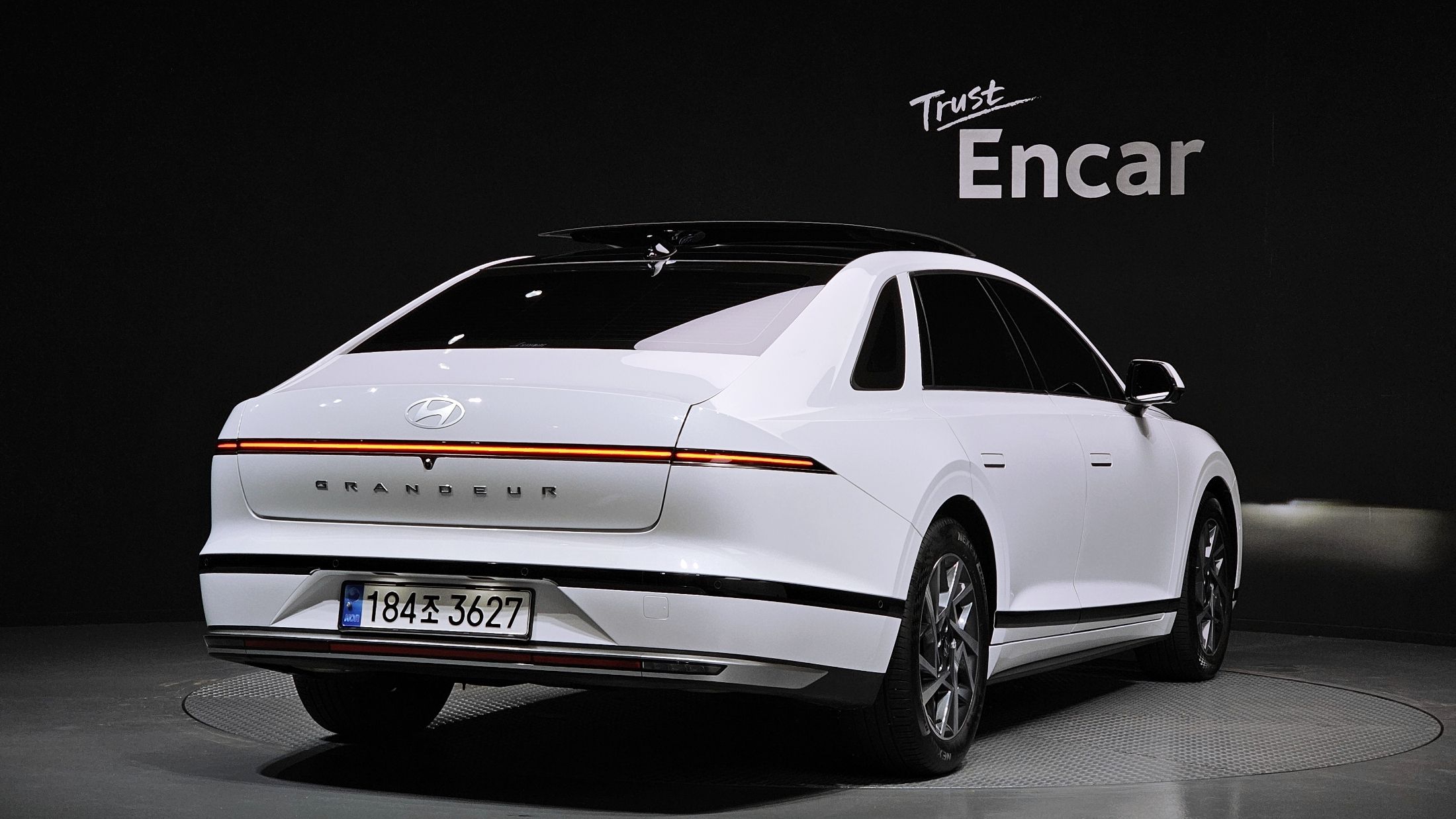 HYUNDAI GRANDEUR GN7 2023