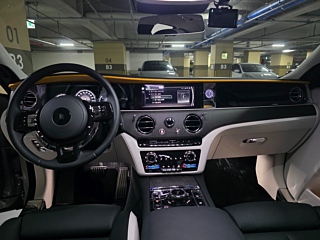 ROLLS ROYCE GHOST 2022