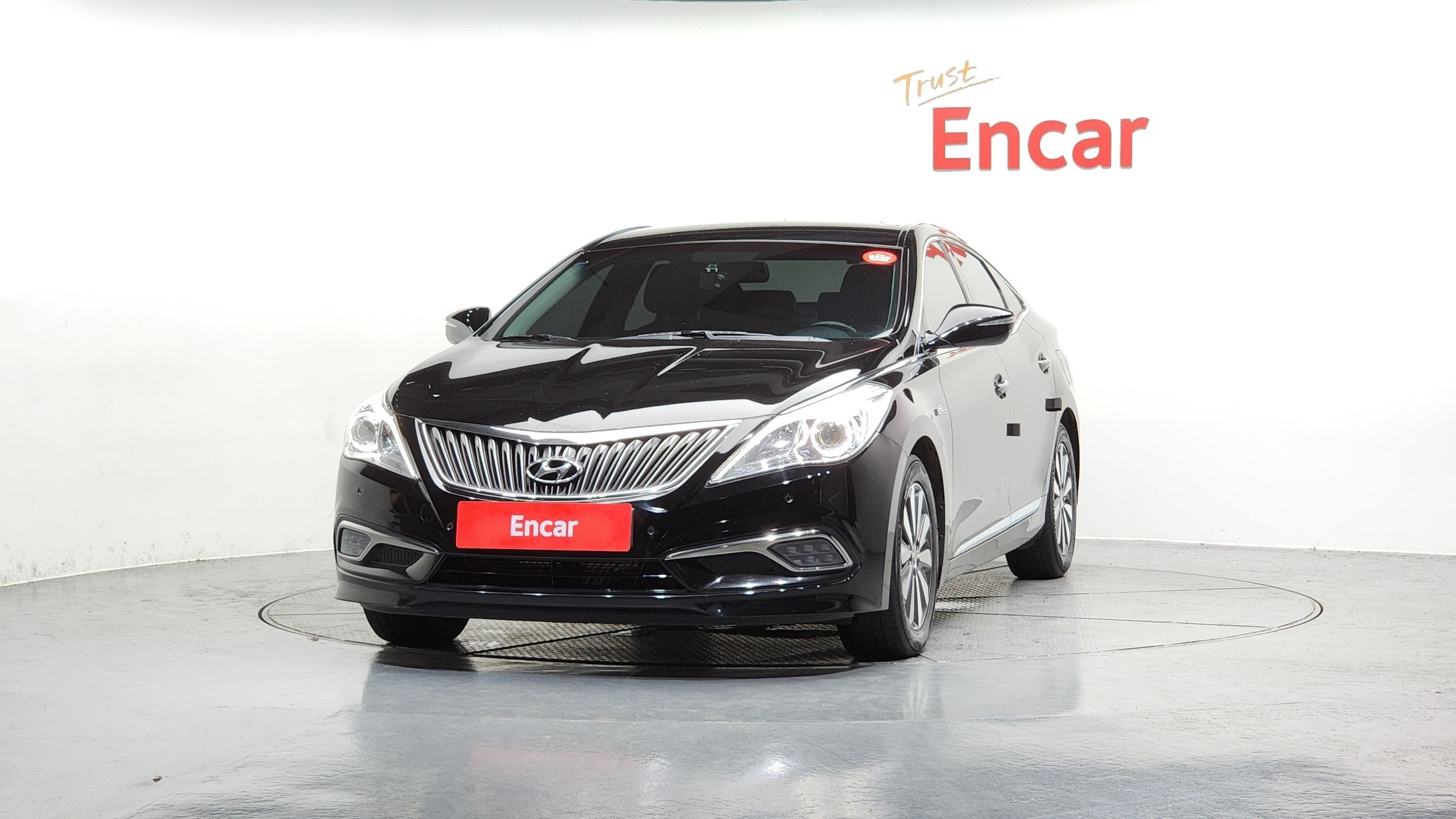 HYUNDAI GRANDEUR HG HYBRID 2016