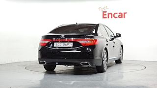 HYUNDAI GRANDEUR HG HYBRID 2016