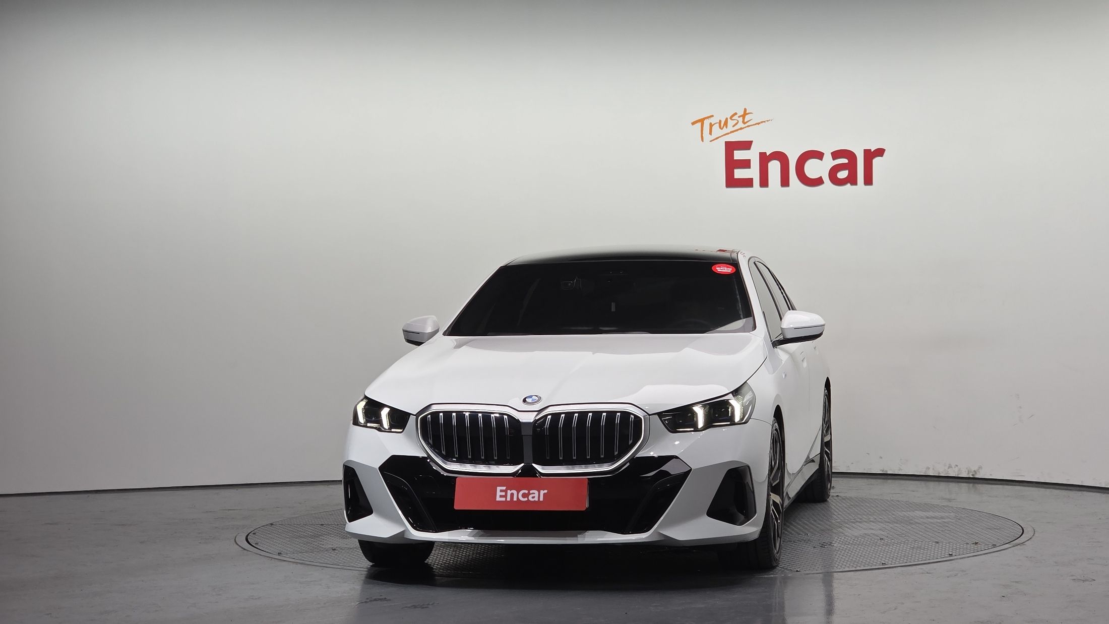 BMW 5-SERIES G60 2024