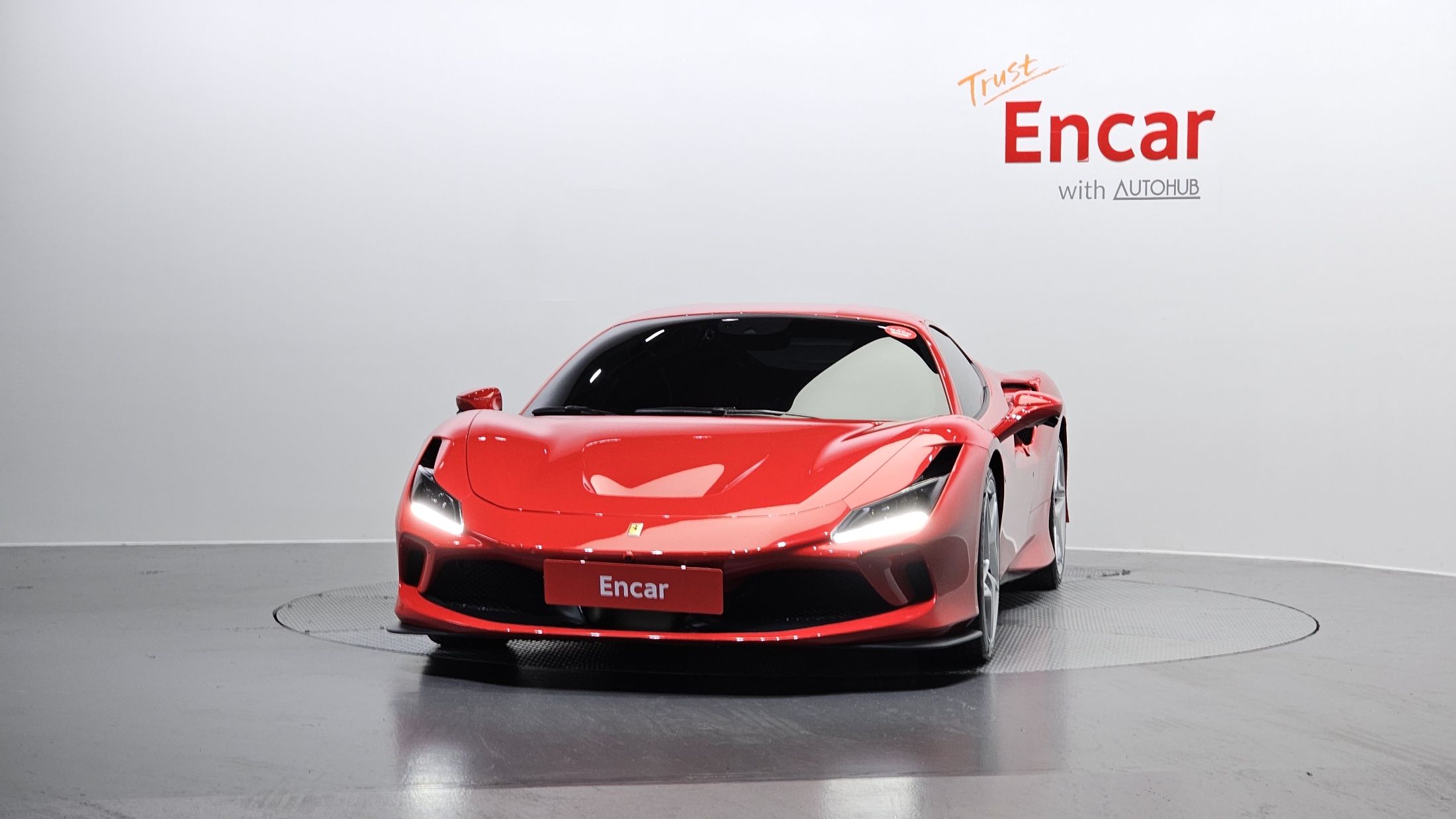 FERRARI F8 TRIBUTO 2021