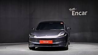 TESLA MODEL 3 2024
