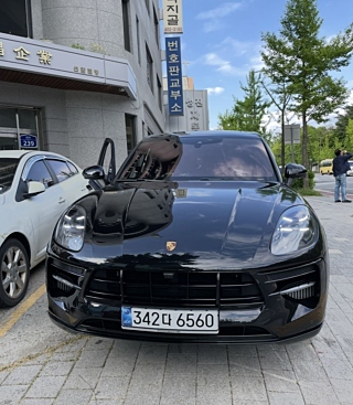PORSCHE MACAN 2020