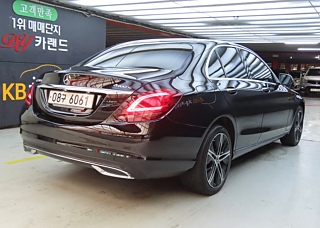 MERCEDES BENZ C-CLASS W205 2019