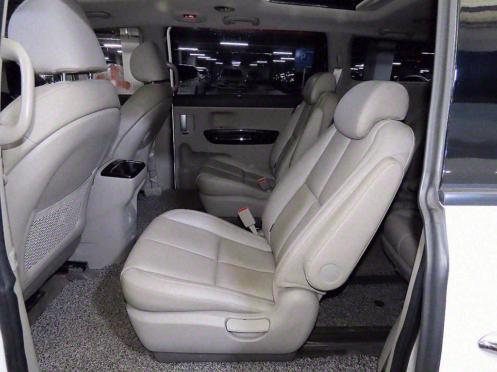 KIA CARNIVAL 2018