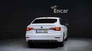 VOLKSWAGEN JETTA  7 GENERATION 1.4 TSI Premium 2021