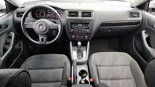 VOLKSWAGEN JETTA  2.0 TDI 2011