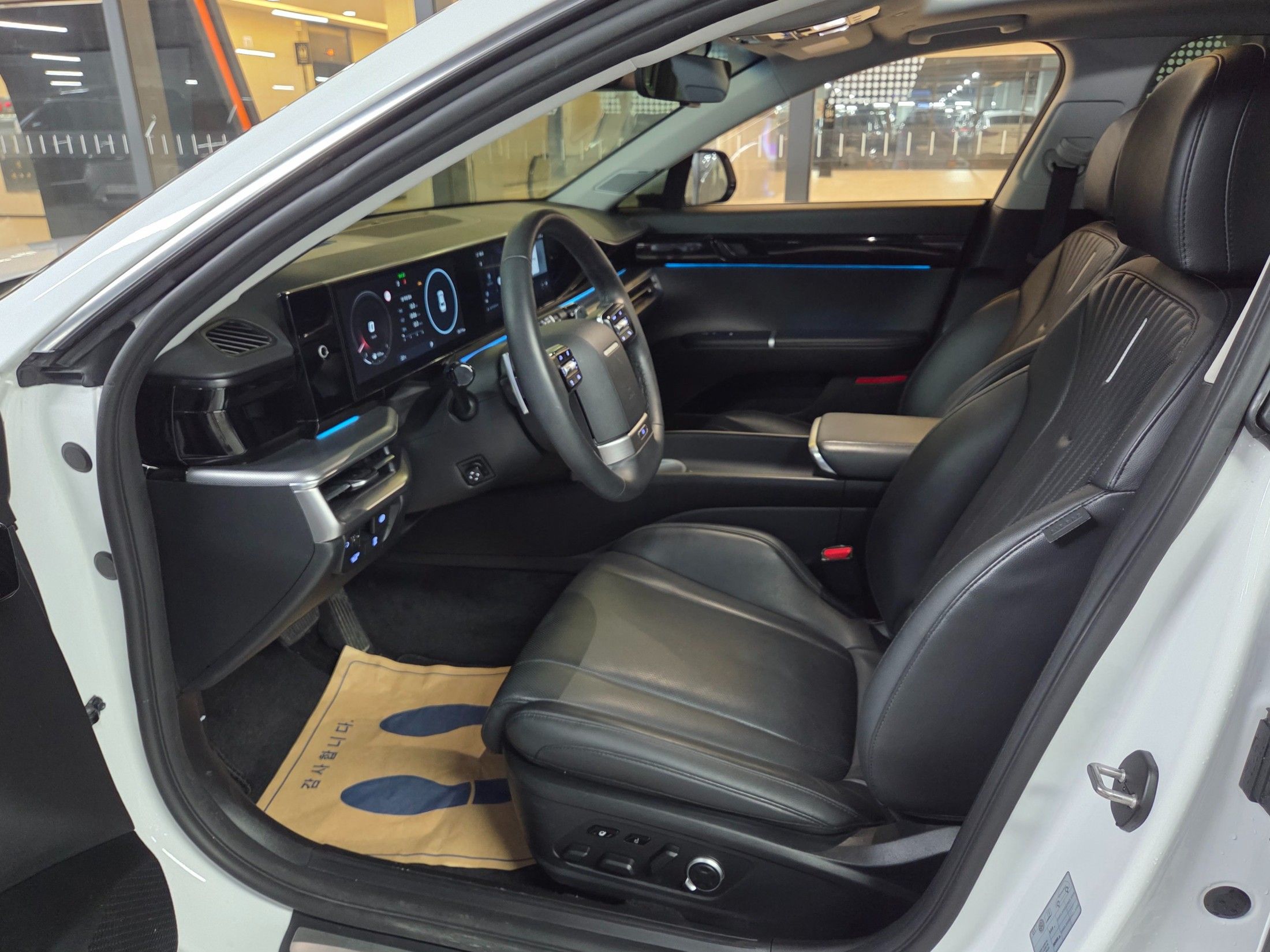 HYUNDAI GRANDEUR GN7 2023