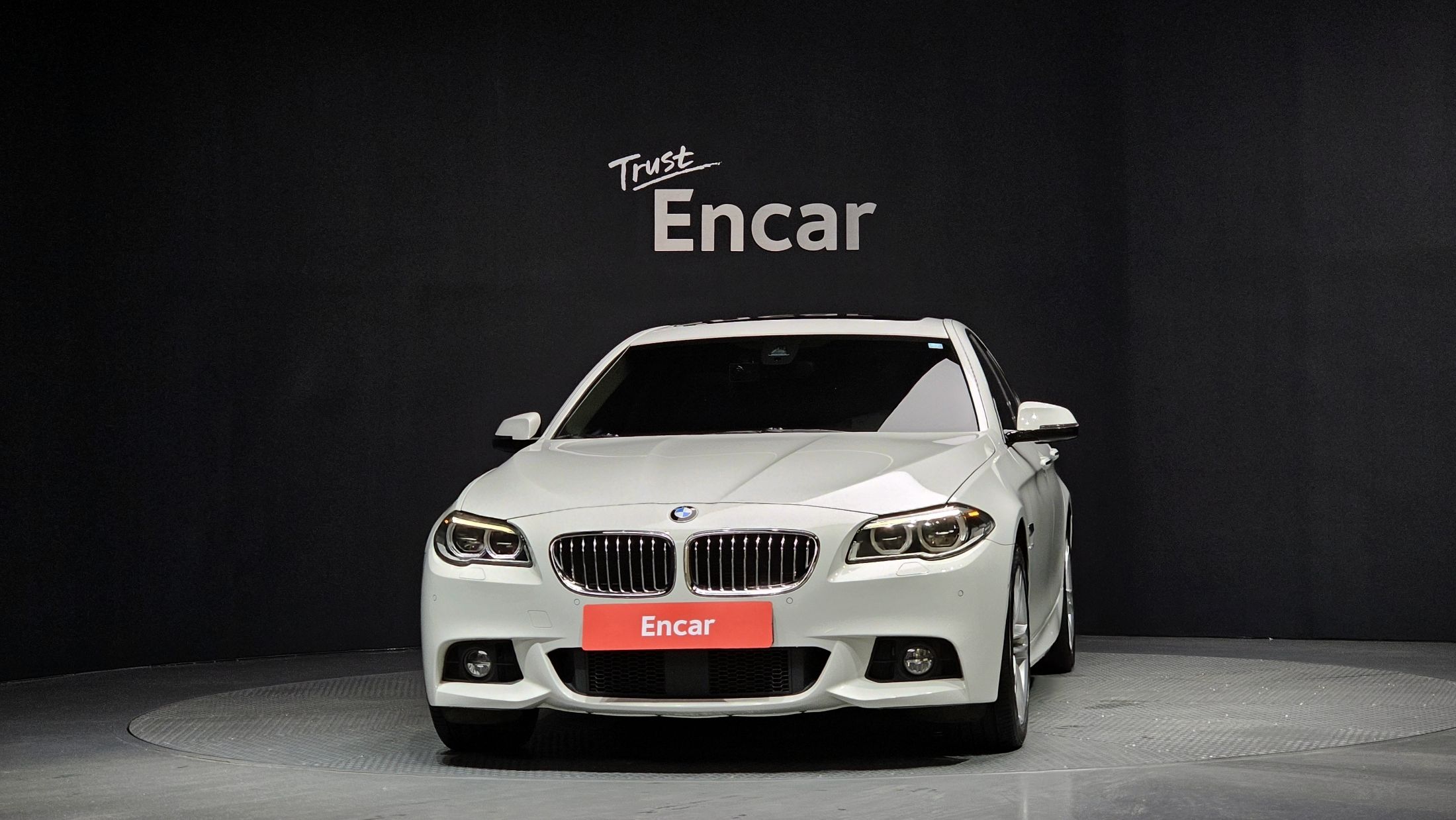 BMW 5-SERIES F10 2016