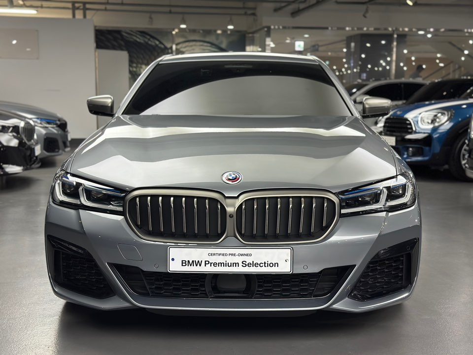 BMW 5-SERIES G30 2022