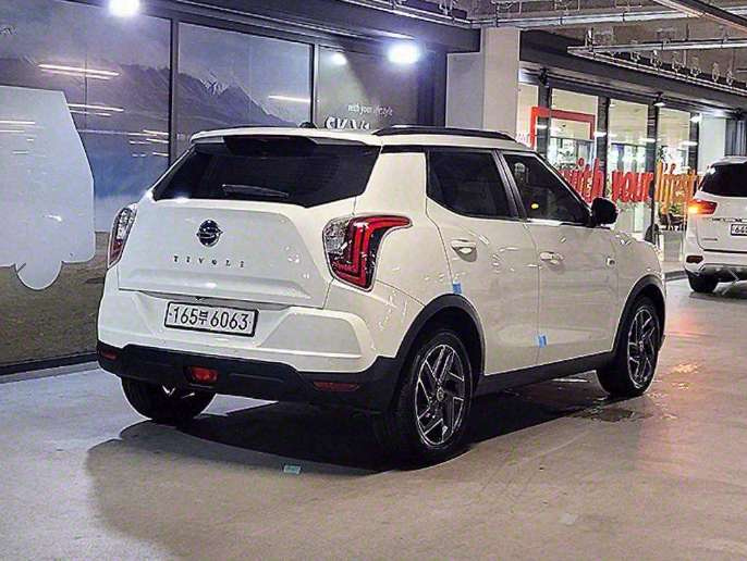 SSANGYONG TIVOLI VERY NEW 2022