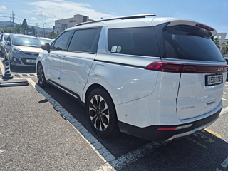 KIA CARNIVAL 2023