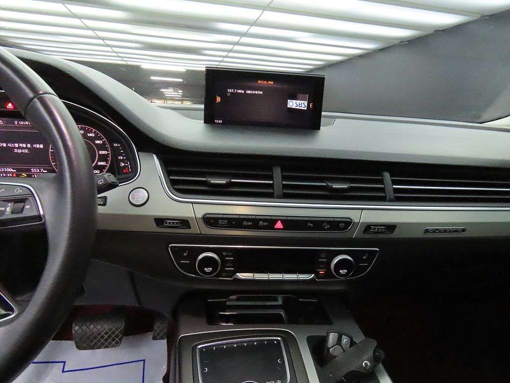 AUDI Q7 4M 2019
