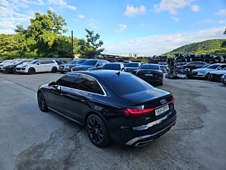 AUDI A4 B9 2021
