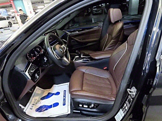 BMW 5-SERIES G30 2022