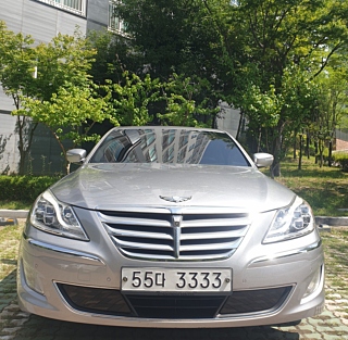 HYUNDAI GENESIS 2013