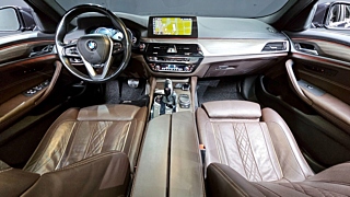 BMW 5-SERIES G30 2017