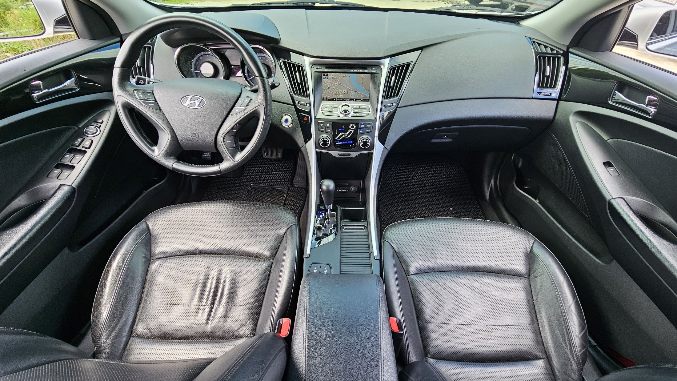 HYUNDAI SONATA YF 2010