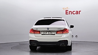 BMW 5-SERIES G30 2018