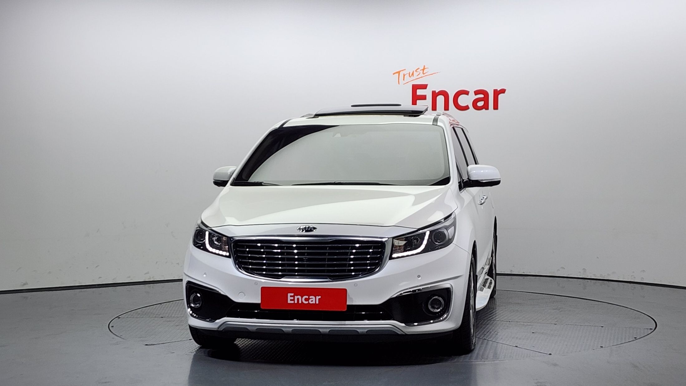 KIA CARNIVAL 2016